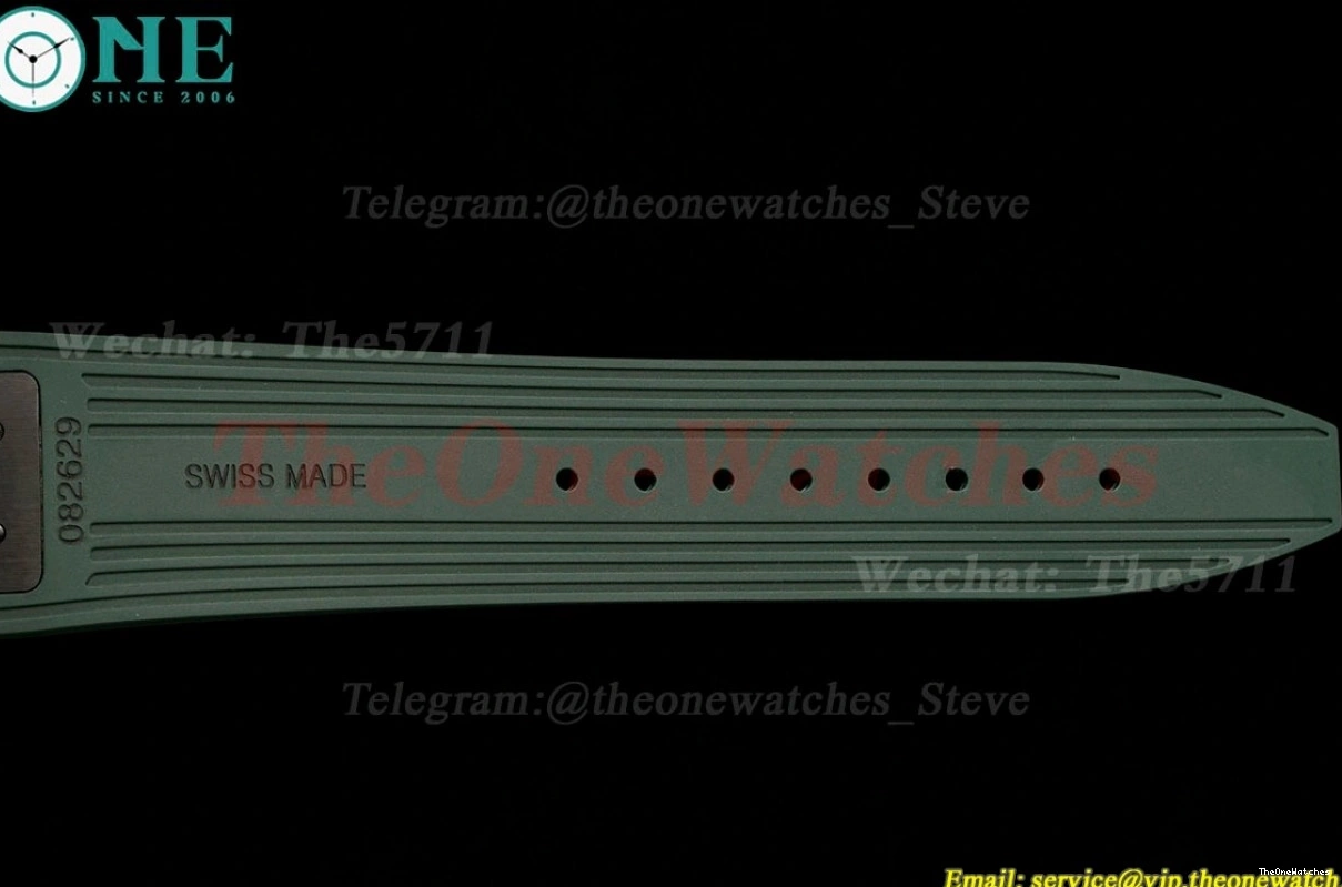 Overseas 5520V RU Dial 8F A7750 Green 41mm SS Mod 0309